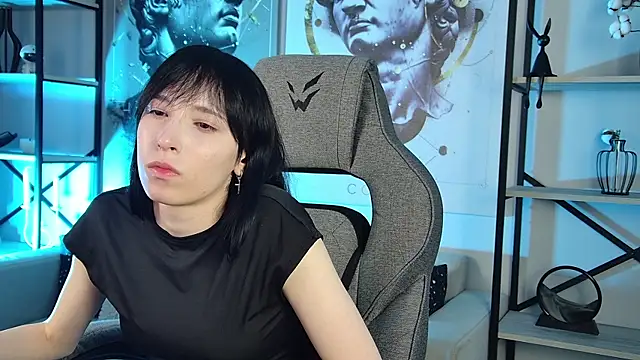 SeraphineSparda's Live XXX Chat