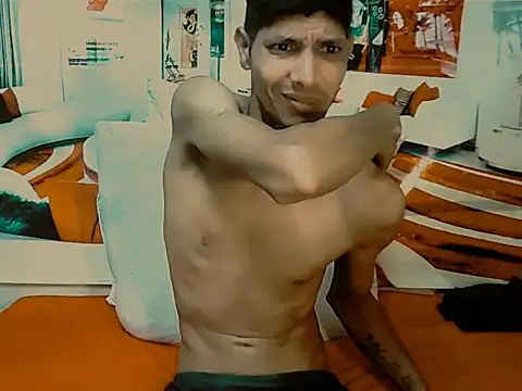 IndianSavageMale 웹캠 쇼