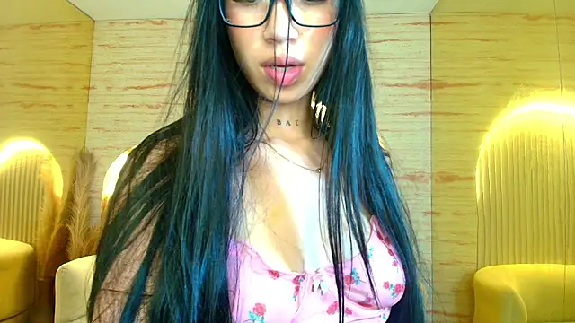Chloe__r 现场XXX聊天