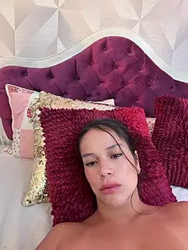 Chatroom XXX en direct de AmaranthaLovers_