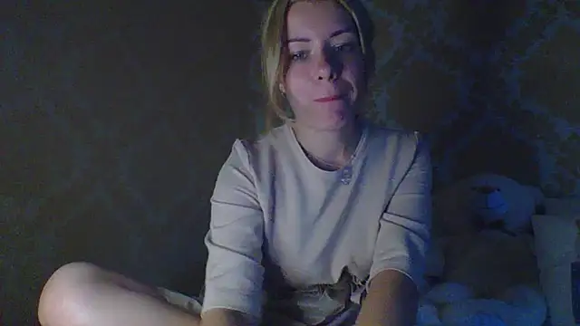 Softy_Aura_ Adlı Modelin Canlı XXX Sohbeti