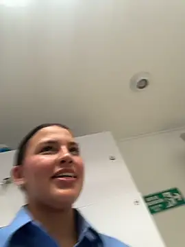 KateRousee's Live XXX Chat