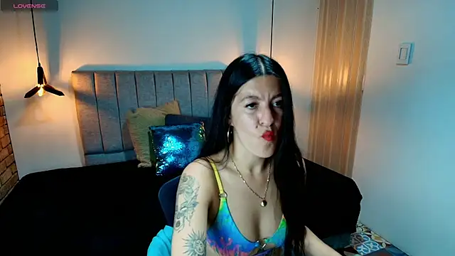 LiaCooper_'s Live XXX Chat