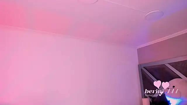 AmberiniHoffman's Live XXX Chat