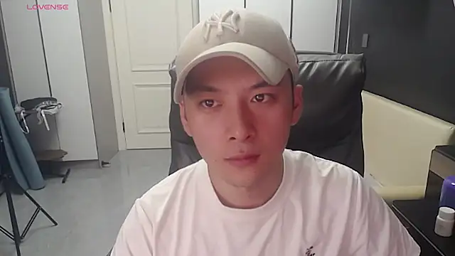 yichen008 在線直播表演