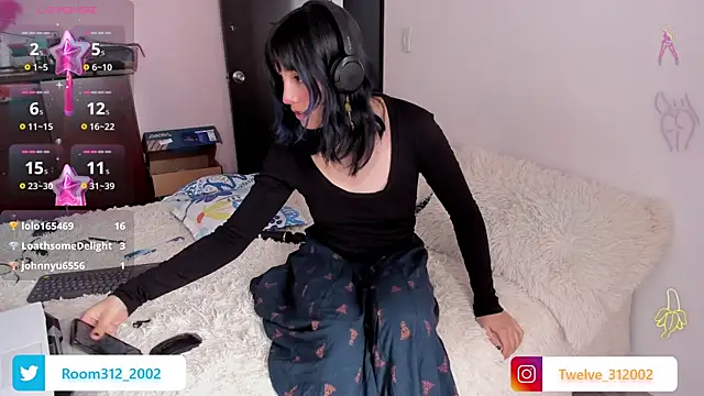 Room312_ élő XXX-chatje