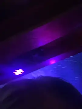 whitechocolate100M's Live XXX Chat