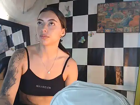 kendraof élő XXX-chatje