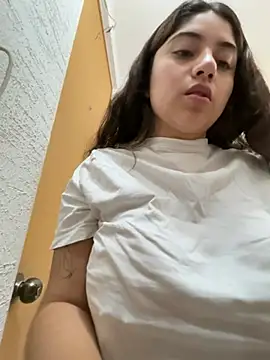 Charlyy1703's Live XXX Chat