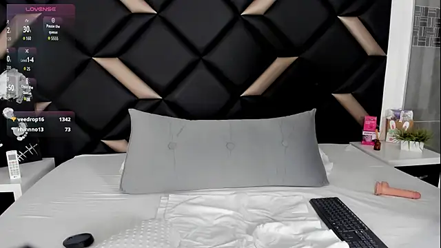 MelisaKovacs' Live XXX Chat