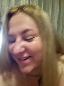 LianaJu Chat XXX in diretta