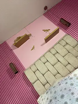 DollCamila webcam show