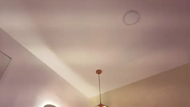 LOU_22_'s Live XXX Chat