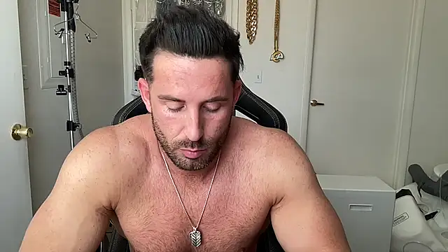 brettmycles28's Webcam Show