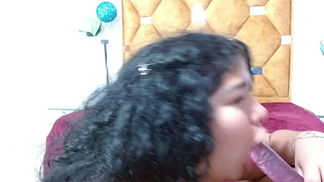 Chat XXX ao vivo de LITTLEJULES