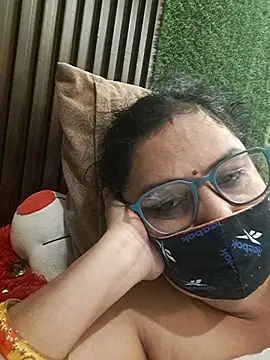 XXX chat uživo modela SHANVII
