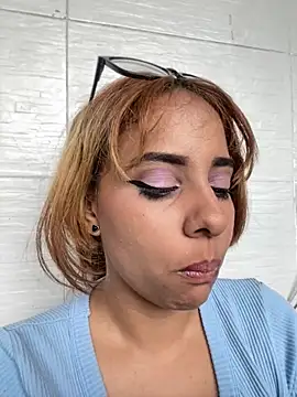 LeylaKnox's Live XXX Chat