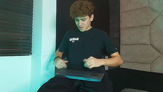 Tyler_Mcreyn Live XXX chat