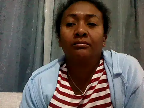 Chatroom XXX en direct de sexyladii