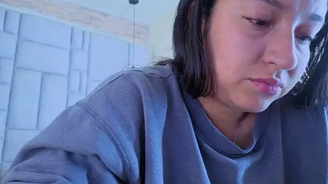 Dahiana_Dmour_'s Live XXX Chat