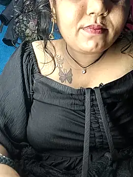 Delhi_Patola Adlı Modelin Canlı XXX Sohbeti