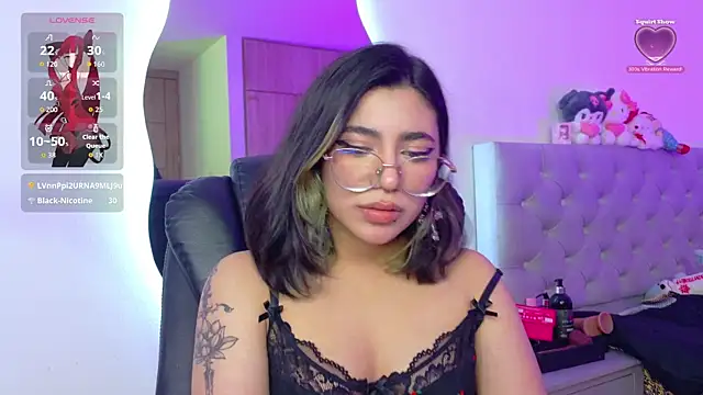 XXX chat uživo modela Alejaa_storm