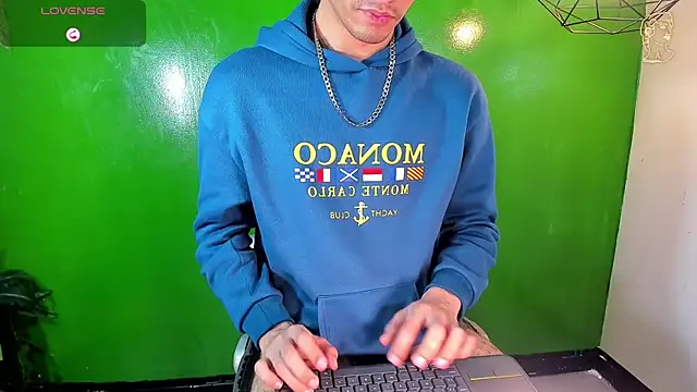 Živý XXX chat alexgod-