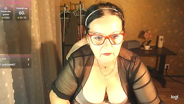 exiMIlf's Live XXX Chat
