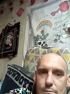 ClydeCan409's Live XXX Chat