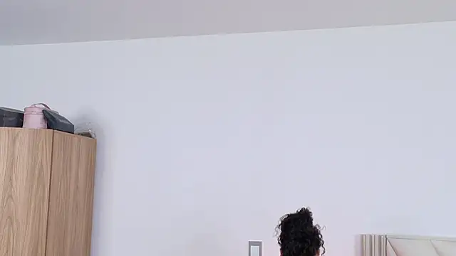 Chat +18 de ZaraReyes ao vivo