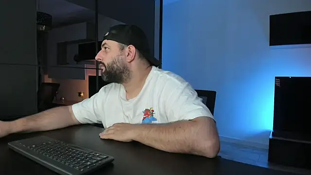 DravenPeak Chat XXX in diretta