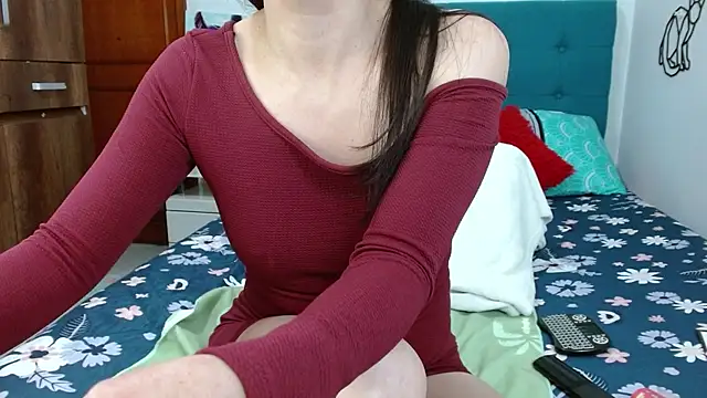 Chat +18 de antonella_sweet33 ao vivo