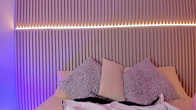 Victoria_Rosee Adlı Modelin Canlı XXX Sohbeti