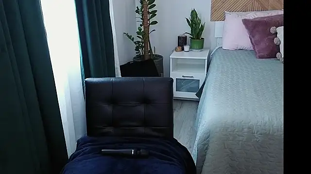 Ellie-Elizabeth's Live XXX Chat