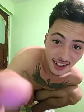 denysio89 Adlı Modelin Canlı XXX Sohbeti