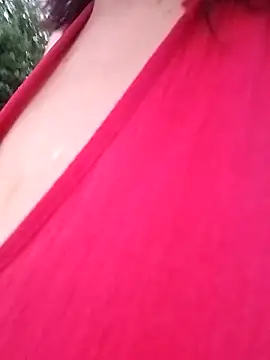 Lucia8600 Pertunjukan Webcam
