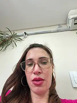 Chat +18 de Irresistible37 ao vivo