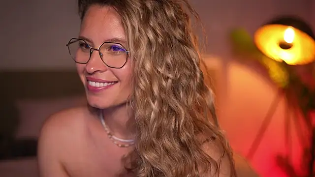 BrandyWhite live XXX chat
