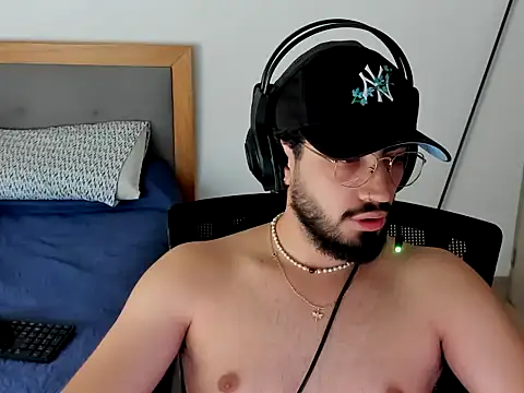 Thiagox2002 Adlı Modelin Canlı XXX Sohbeti