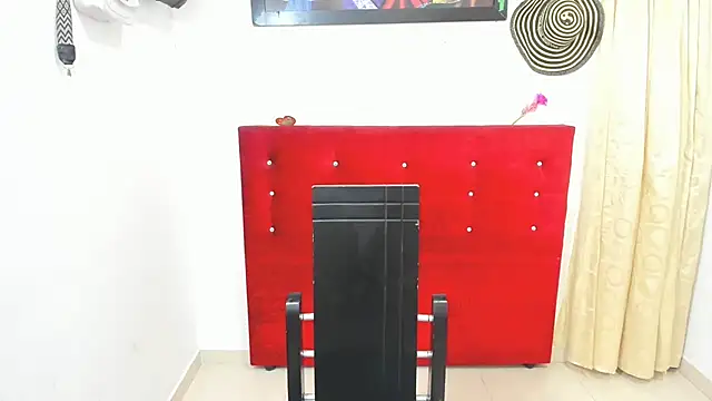 Alissamore3 live XXX chat