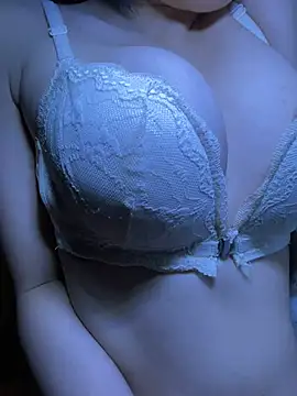 Chat +18 de iu_uzZ ao vivo