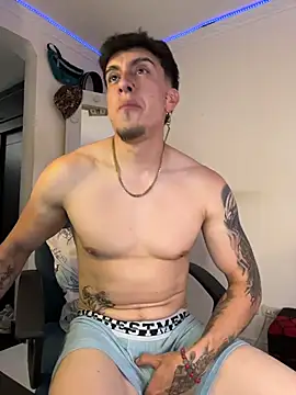 strongboy_ live XXX chat