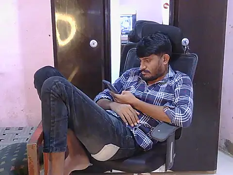 HotXKrish's Live XXX Chat