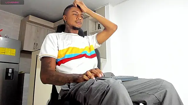 YeremiBrowm's Webcam Show