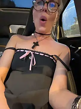 LisaMurr Chat XXX live