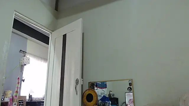 Chat +18 de AlinaWoolf_ ao vivo