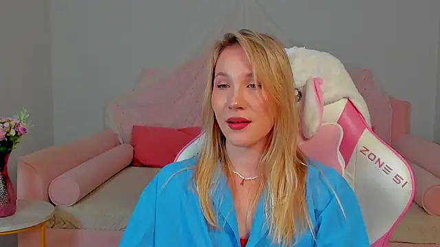 ElaraVoltage Chat XXX in diretta