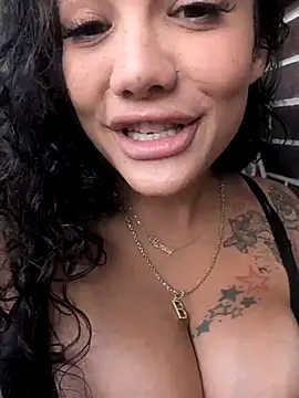 Av3ryyBe3 Chat XXX in diretta