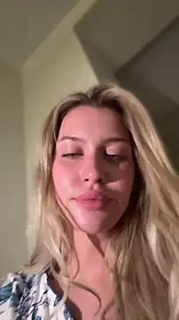 KikiWatson 即時 XXX 聊天