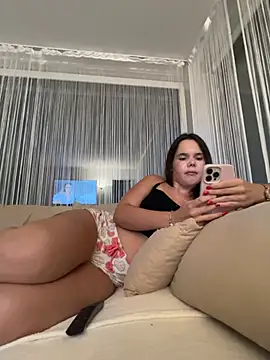 Chat XXX en directo de TheCinderella